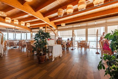 レストラン, アラゴスタ ホテル (Aragosta Hotel) in ドゥラス