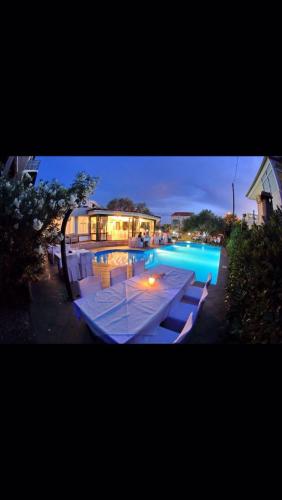 Hotel Levant - image 5