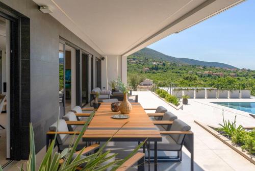 Iekārtas, Design Villa Diagonal - Tranquil sea view escape in Diminici
