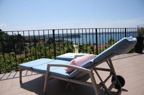 Two-Bedroom Apartment with Terrace and Sea View
