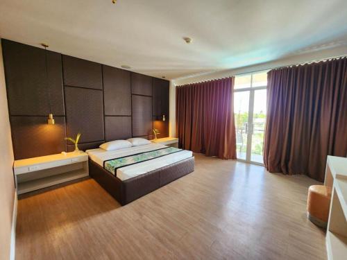 The Hotel Sophia, Cauayan City