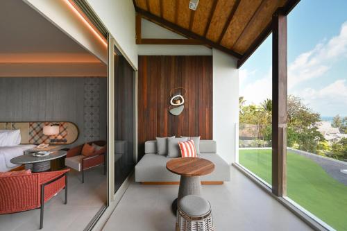 room detail thumbnail 1