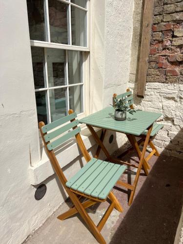 Stylish flat with parking, stones throw to the beach, Filey (foto 3)