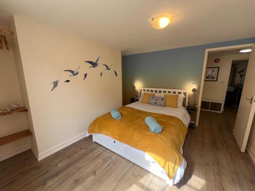 Stylish flat with parking, stones throw to the beach, Filey (foto 10)