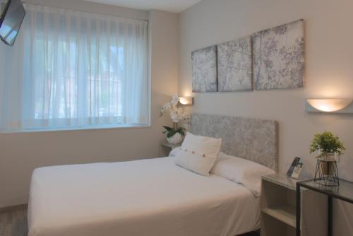 Dormavalencia Hostel Regne - image 13