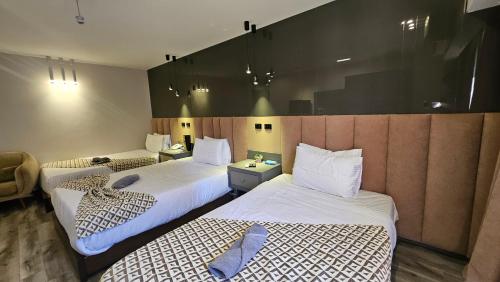 Triple Room image 5