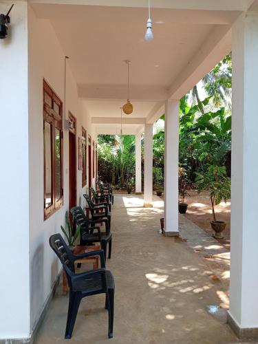 Lake House Home Stay in Anuradhapura