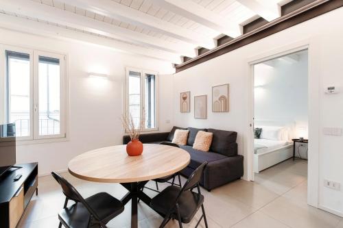 Como Lago Apartment by Quokka 360 - Close to the Lake and Train Station
