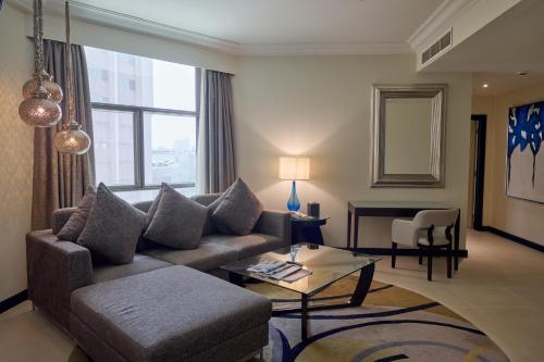 One-Bedroom Apartment image 1