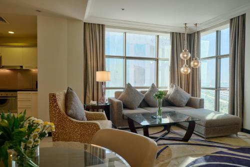 Three-Bedroom Apartment image 4
