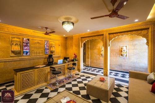 ล็อบบี้, Hotel Sky Residency With Swimming Pool in อินทิรา โคโลนี