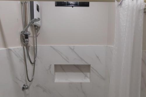 Triple Room image 8