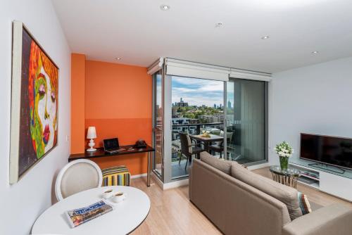 Oaks Melbourne South Yarra Suites