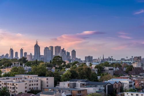 Oaks Melbourne South Yarra Suites