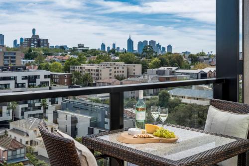 Oaks Melbourne South Yarra Suites