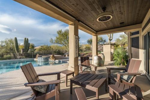 Faciliteter, Pinnacle Perfection by Porter Heated Pool Spa w Outdoor Putting Green in Carefree