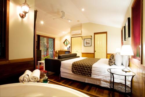 Amore on Buderim Rainforest Cabins