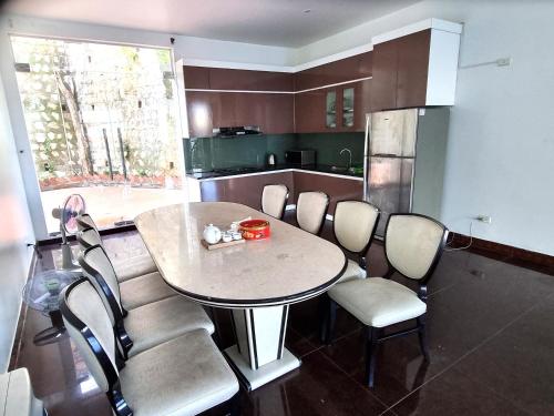 Top Hill Halong Homestay in Hạ Long