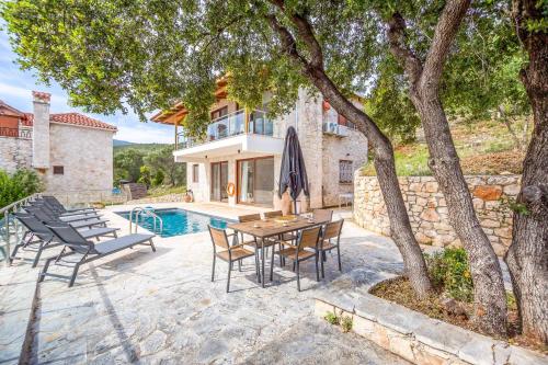 Удобства, Villa Segounia in Koroni