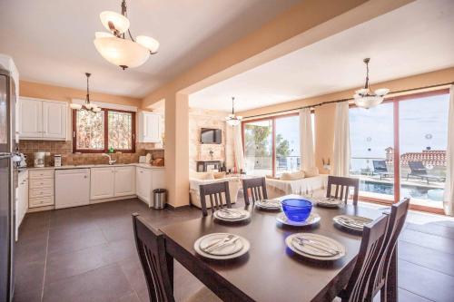 Удобства, Villa Segounia in Koroni