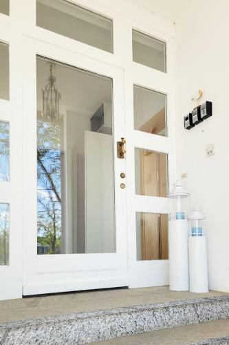Apartment with Sea View image 10