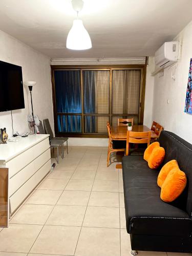 SeaTown Apartments in 크리얏 얌