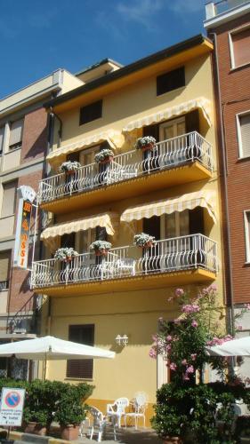  I 4 Assi, Pension in Viareggio