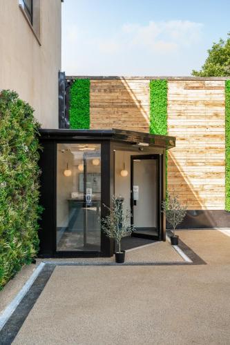 ล็อบบี้, Above Hotels in เบิร์นเลย์