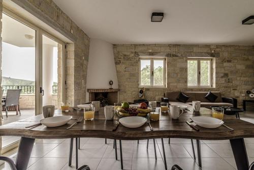 Aurora Stone Villa With Private Pool in Episkopi