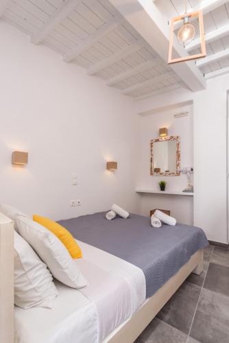 Orpheas Rooms - image 4