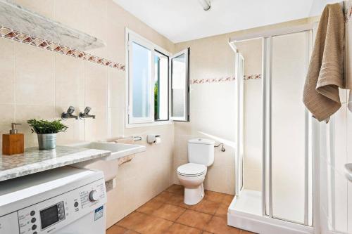 Three-Bedroom Villa image 7