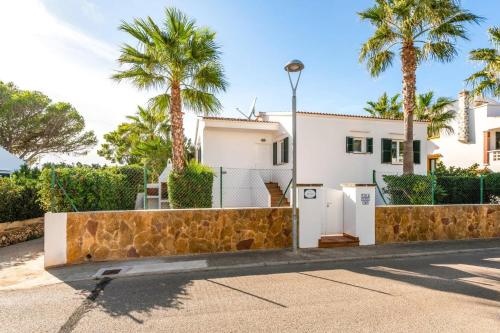Three-Bedroom Villa image 9