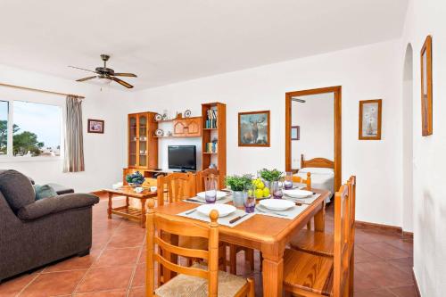 Three-Bedroom Villa image 5