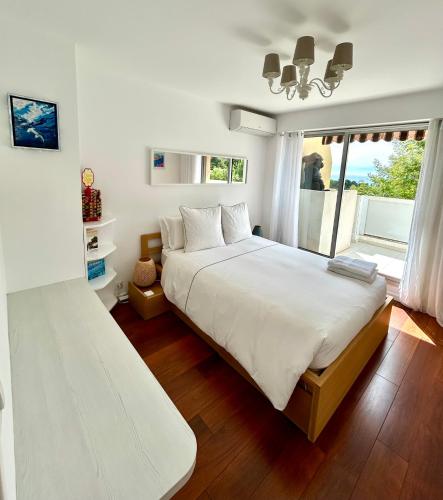 Appartement Luxe - 3 pièces avec vue mer, piscine et tennis, Nice (fotografie 10)
