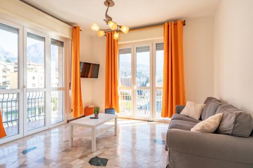  Spacious bright apartment with panoramic views in Lecco