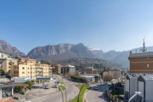 Spacious Bright Apartment With Panoramic Views - Lecco