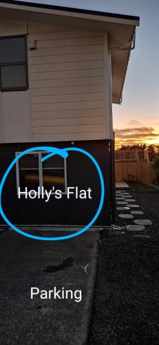 Hotellet från utsidan, Holly's Flat Close to Ferry in Norra Wellington