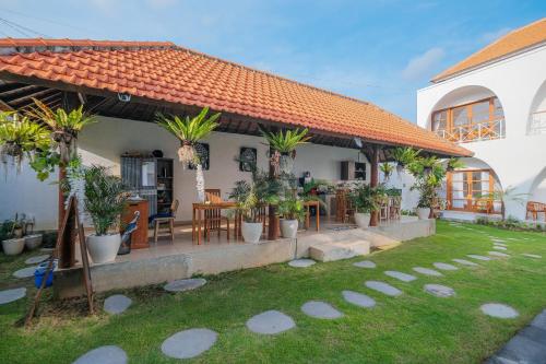 Bali intan canggu - Tap to explore photos