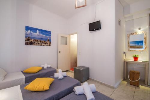 Orpheas Rooms - image 5