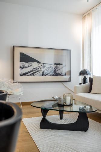Scandinavian Deluxe House With Private Sauna at Kamppi, Helsinky