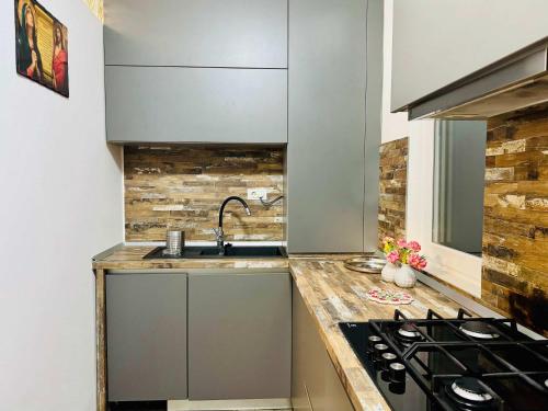 티미쇼아라 Joy City Stay Nemoianu 13A-8 4성급 싱글룸 레스토랑