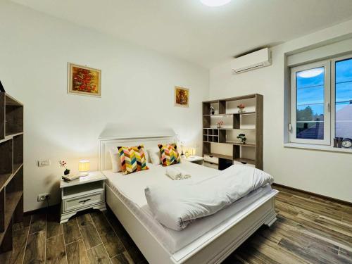 티미쇼아라 Joy City Stay Nemoianu 13A-8 4성급 싱글룸 스위트룸