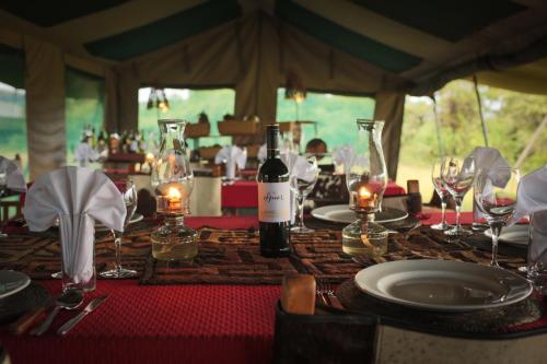 อาหารและเครื่องดื่ม, Pakulala Safari Camp - Ngorongoro in โงรองโกโร