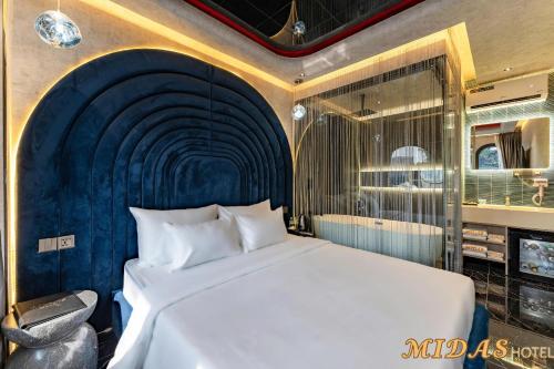 Superior Queen Room image 10