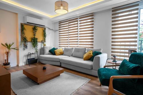 Forest Inspired Designed 1BR Luxury Flat In Tomtom, Istanbul