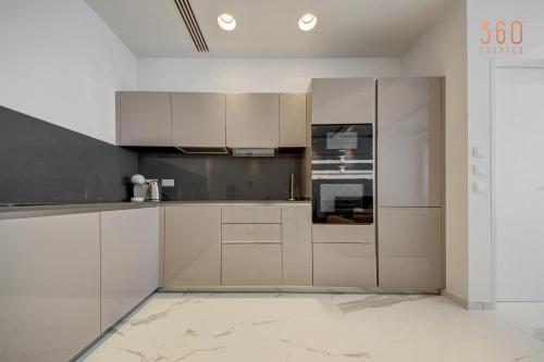 1BR on the Sliema Tigne waterfront with Terrace by 360 Estates, Sliema (zdjęcie 5)