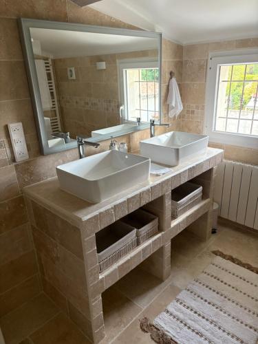 Banyo, Au Bon Mistral in Carpentras