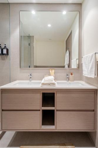 Luxury 2BR Burj Khalifa & Dubai Mall Fountain View, Dubai (Foto 11)