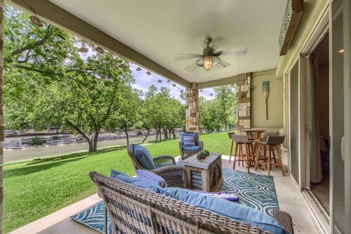 Rio Vida RG 104 in Canyon Lake, USA