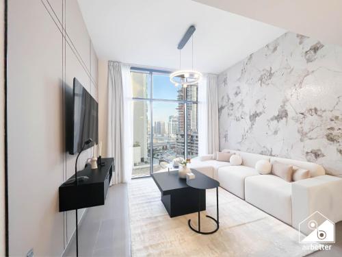 Luxury 2BR in Merano Tower Panoramic City Views, Dubai (Foto 2)